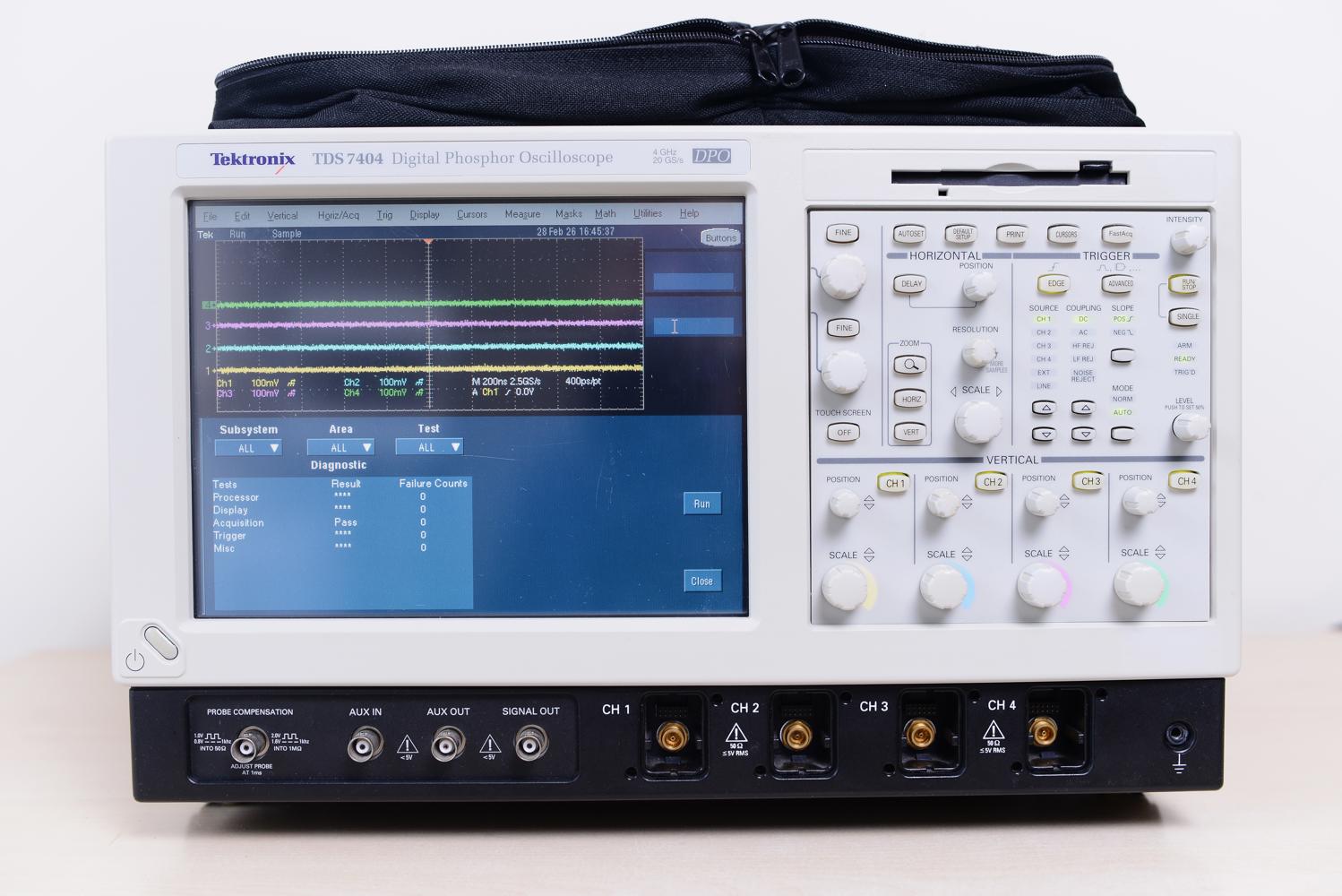 Осциллограф Tektronix TDS7404